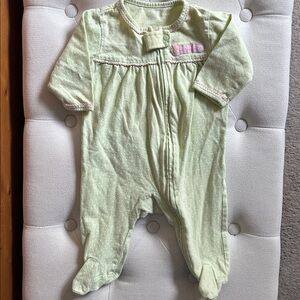 Just One Year Carter’s Footed Onsie S 0-3 Months